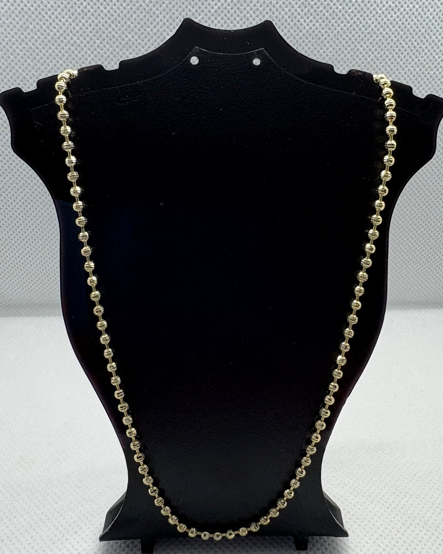 Cadena militar mediana