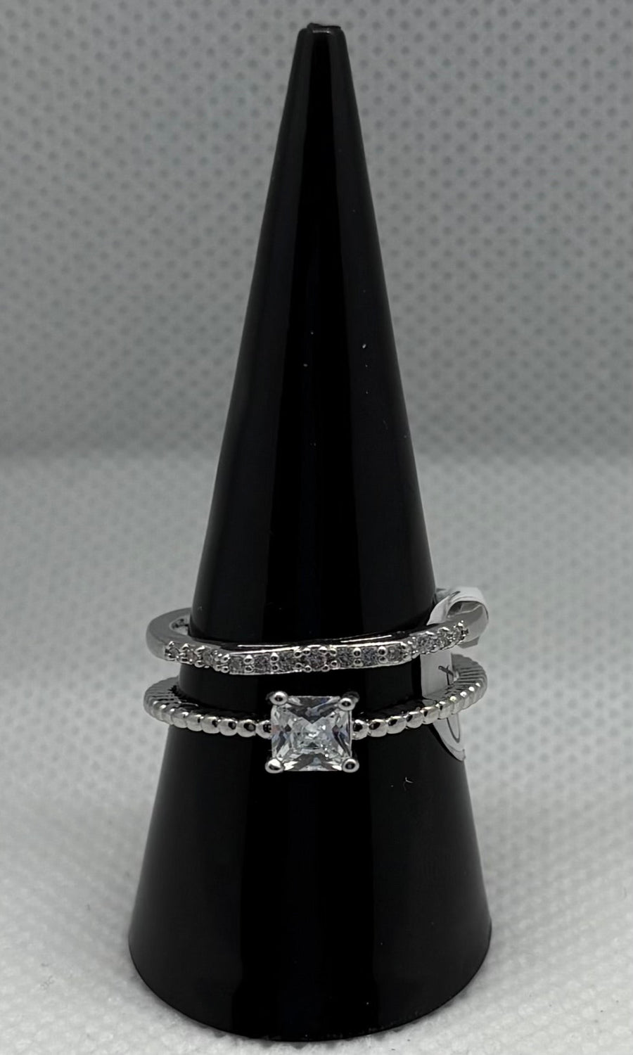 Anillo solitario con churumbela